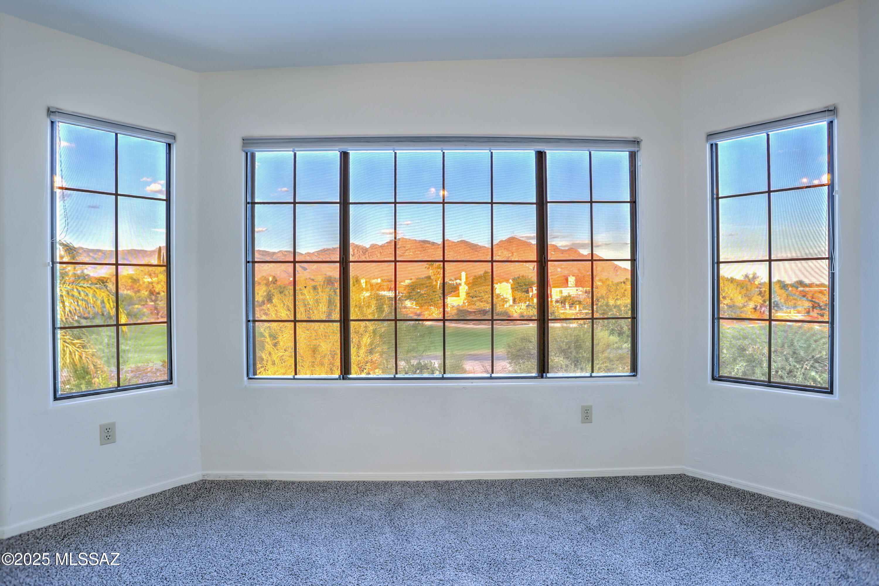 10830 N La Quinta Drive