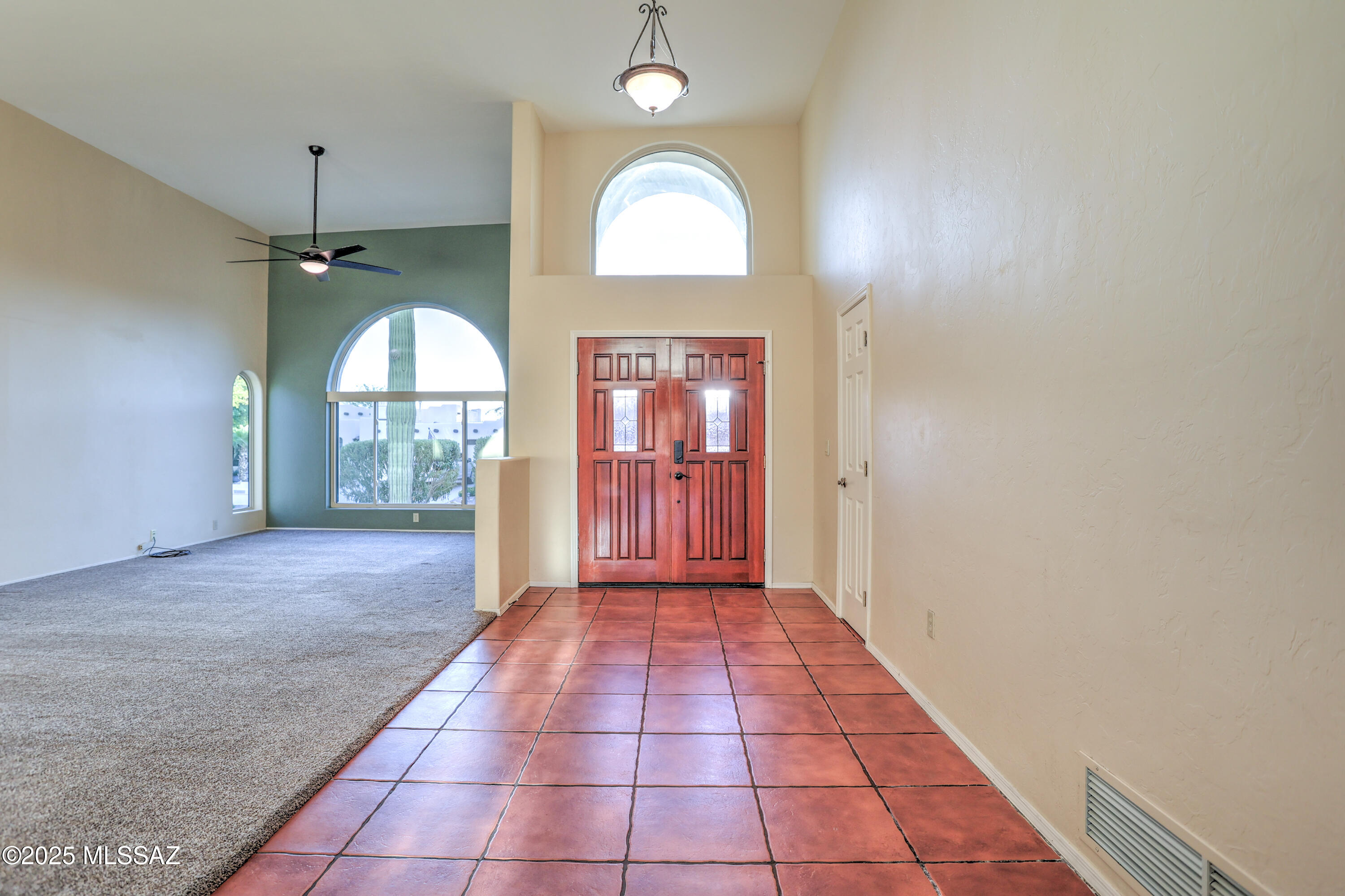 10830 N La Quinta Drive