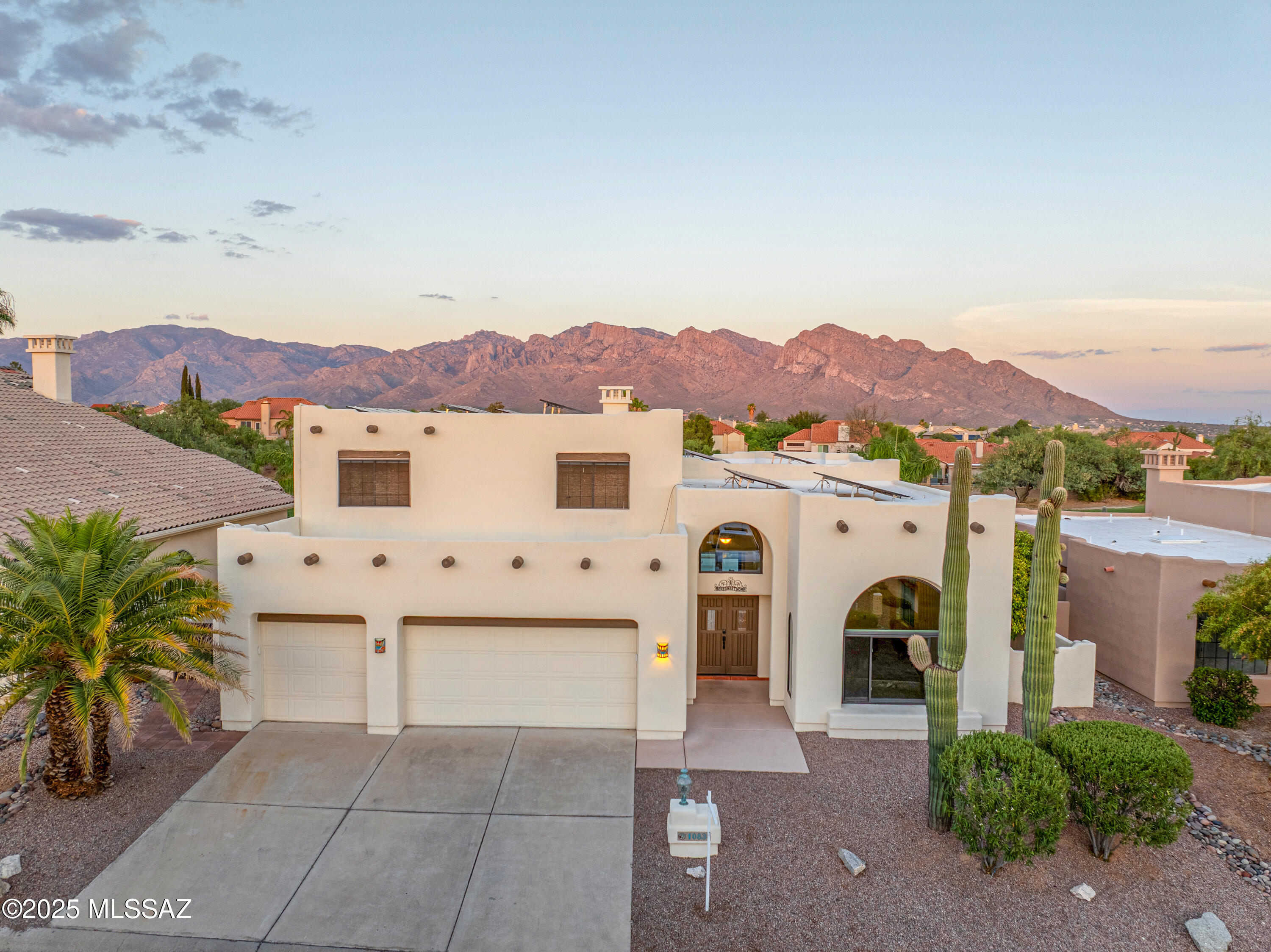 10830 N La Quinta Drive