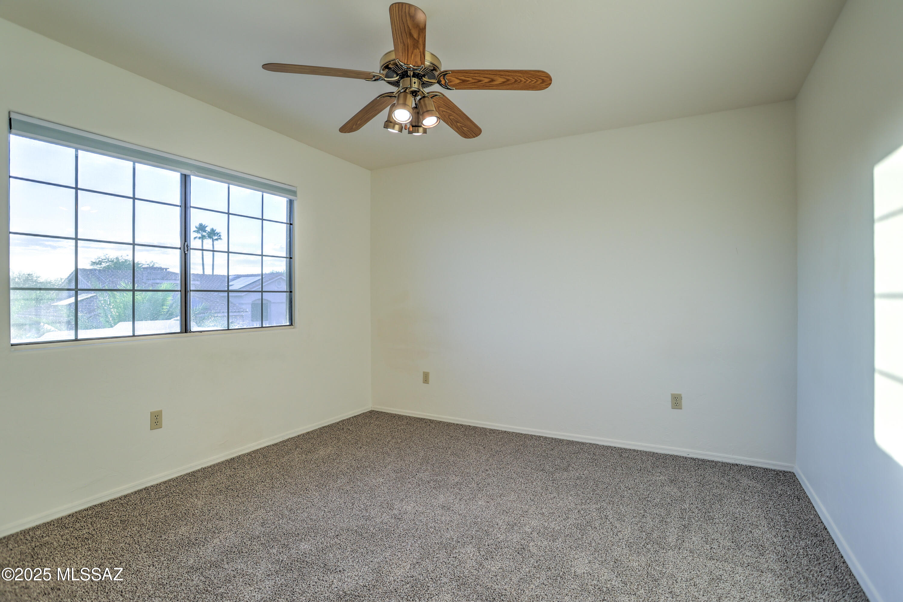 10830 N La Quinta Drive