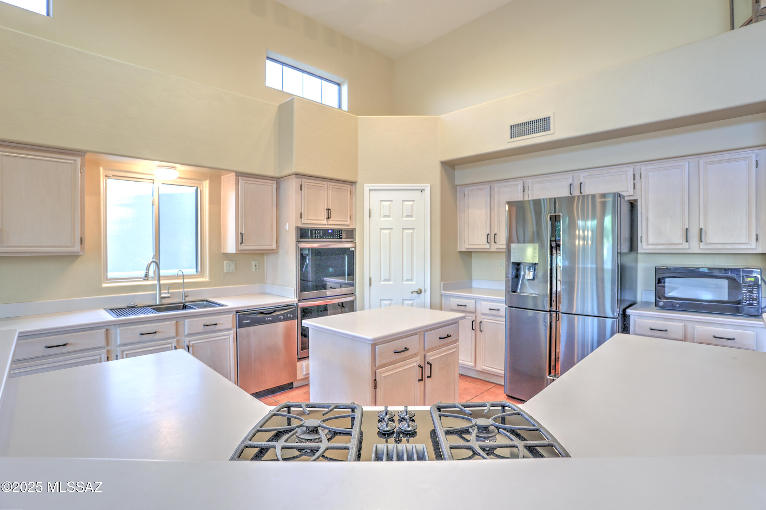 10830 N La Quinta Drive