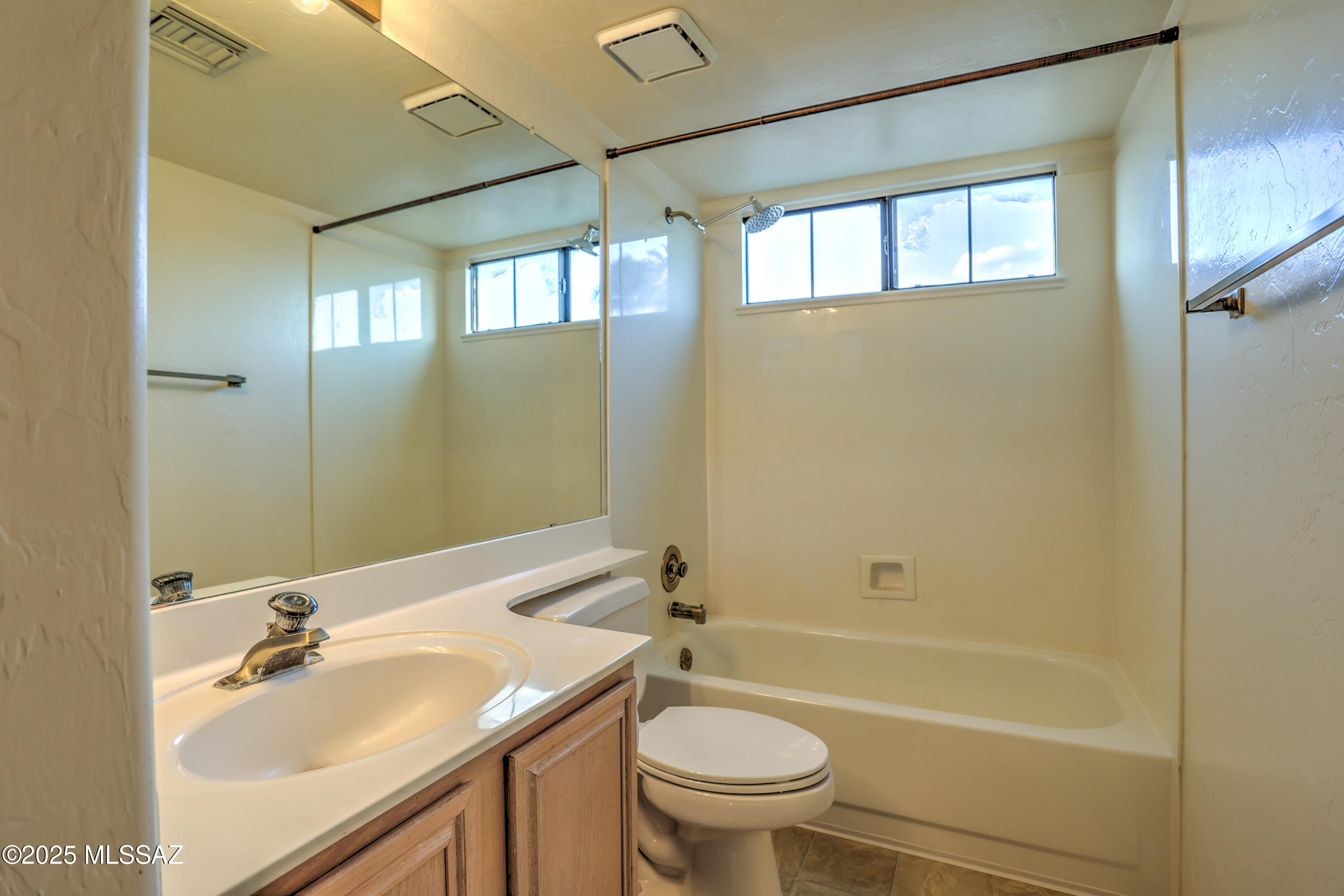 10830 N La Quinta Drive