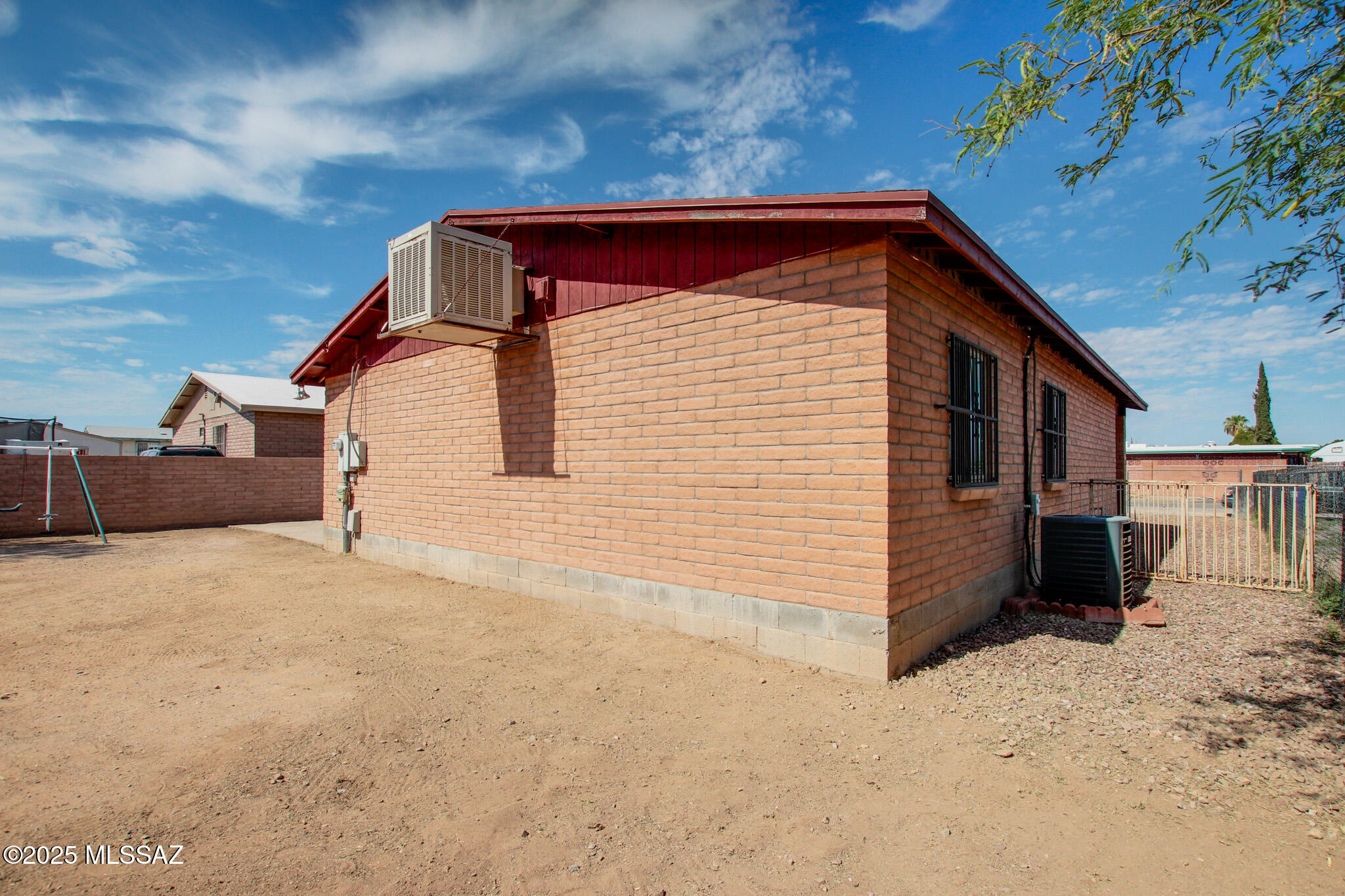 7165 S Geronimo Avenue