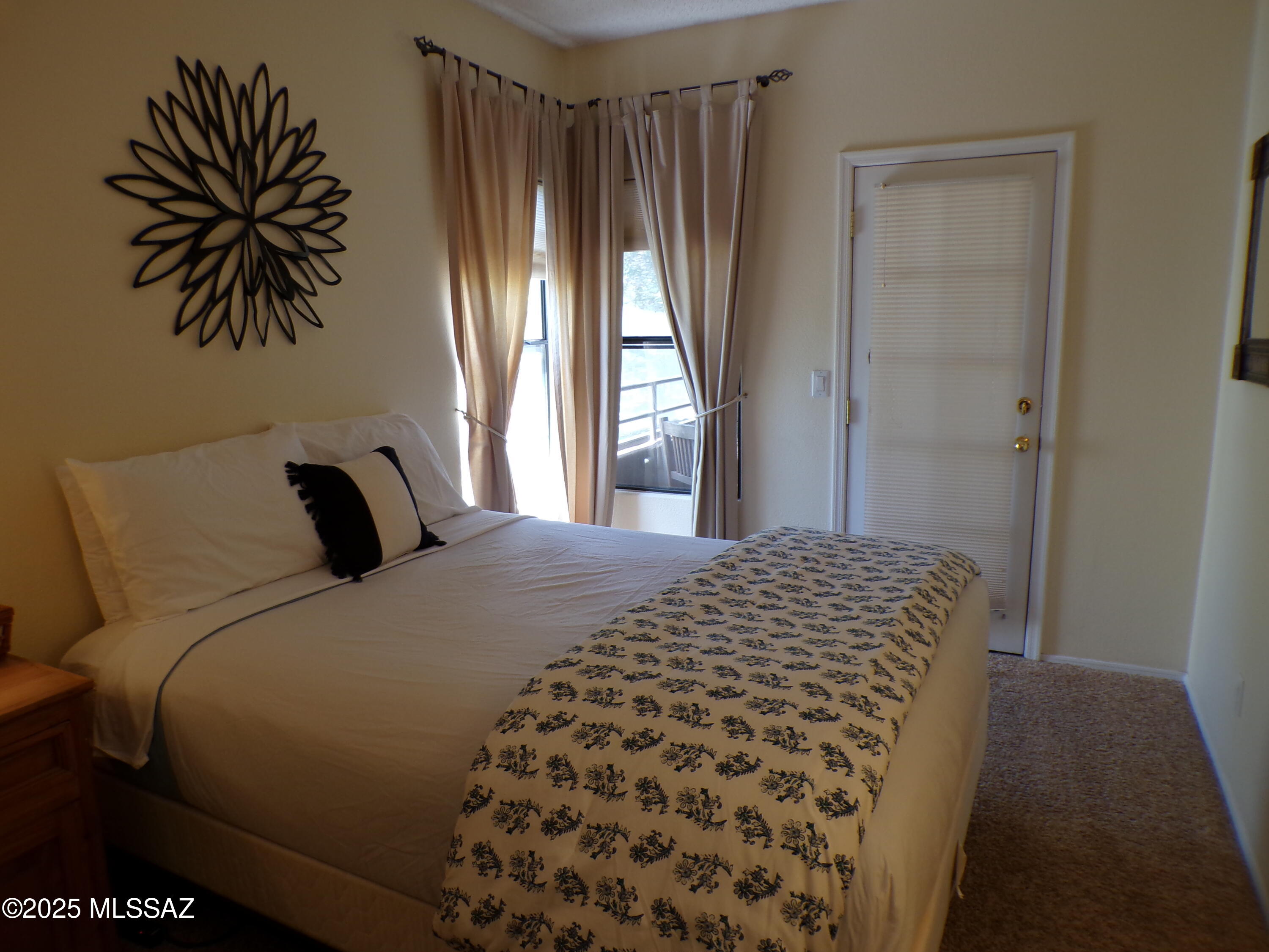 6655 N Canyon Crest Drive 19201