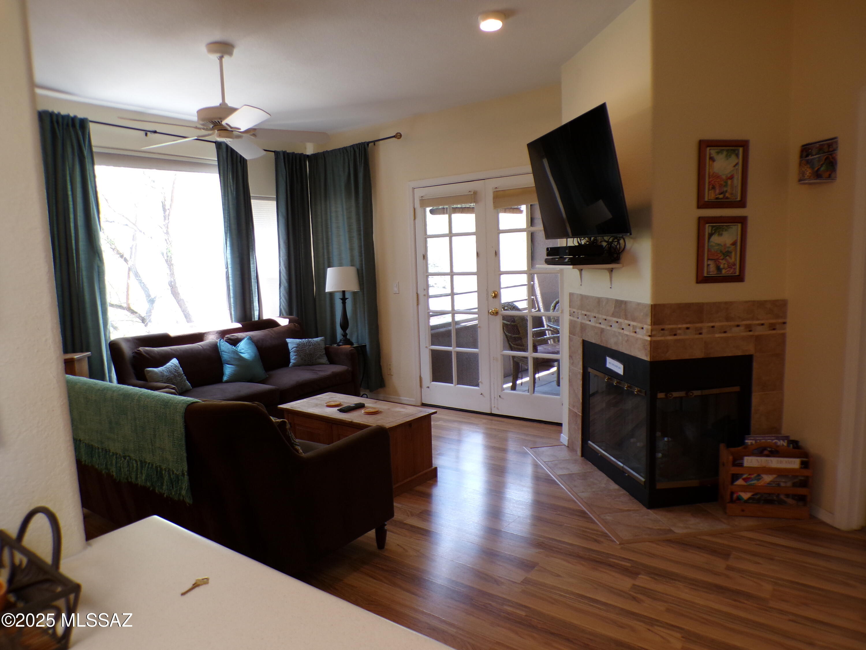 6655 N Canyon Crest Drive 19201