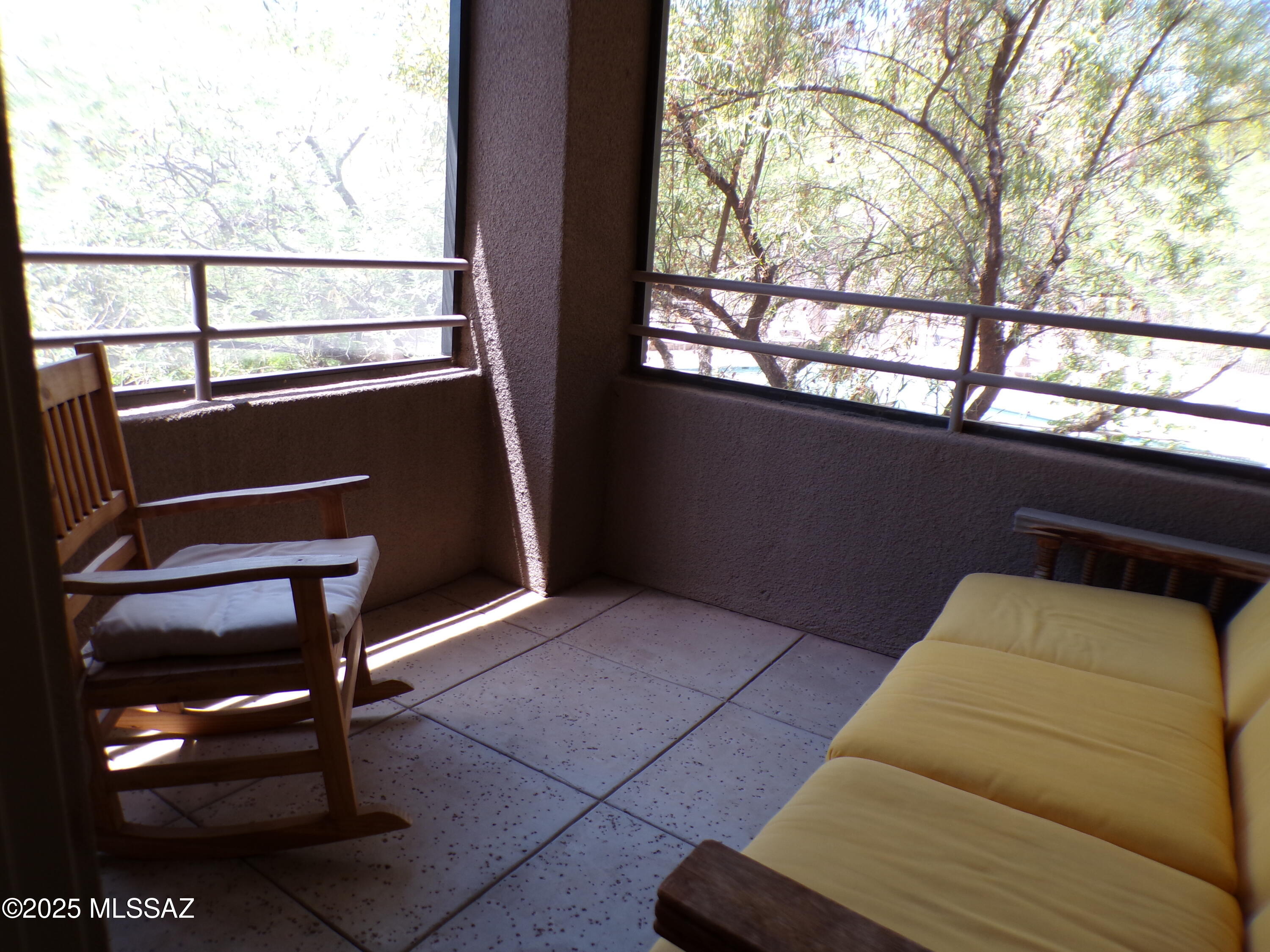 6655 N Canyon Crest Drive 19201