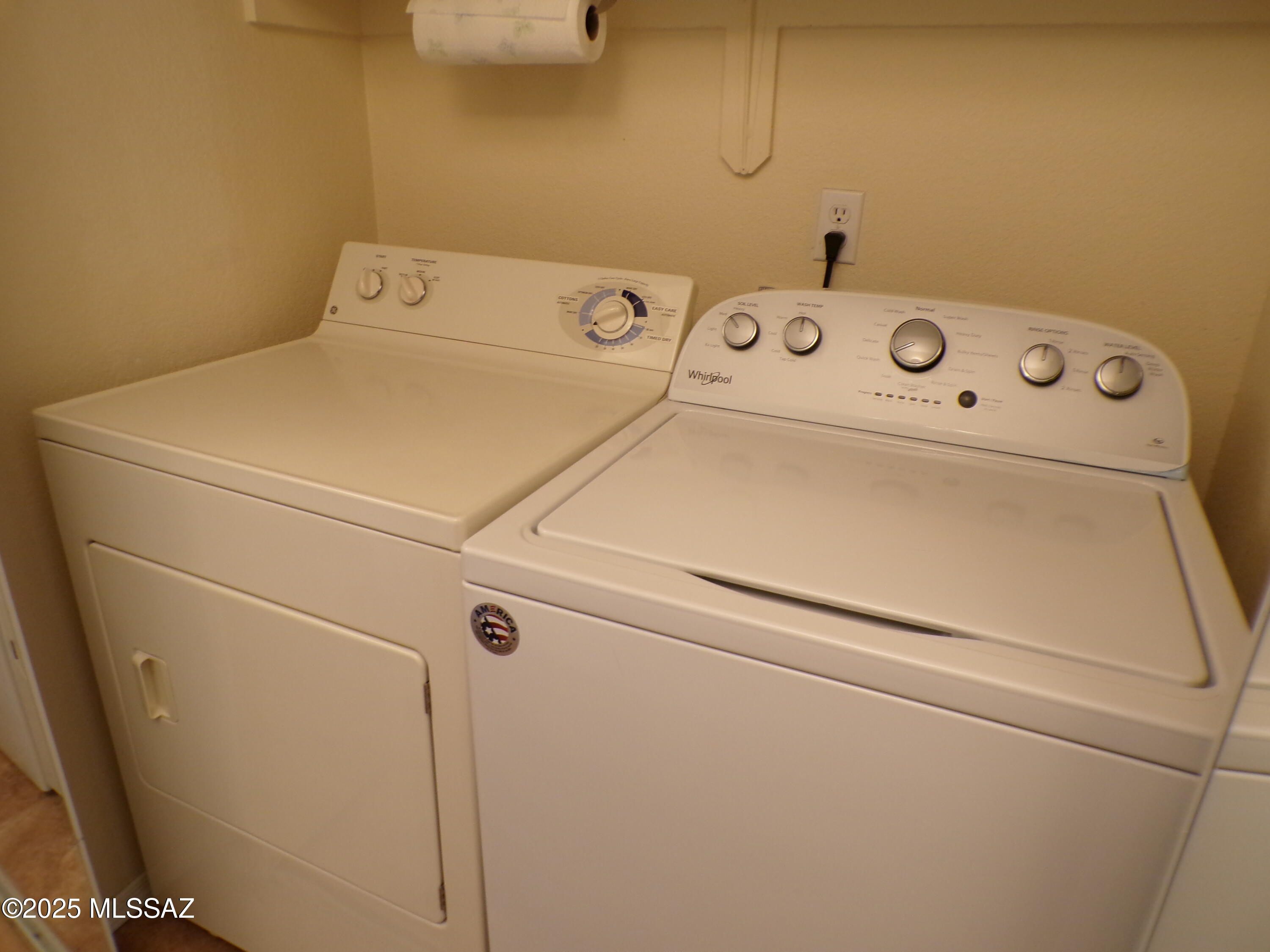 6655 N Canyon Crest Drive 19201