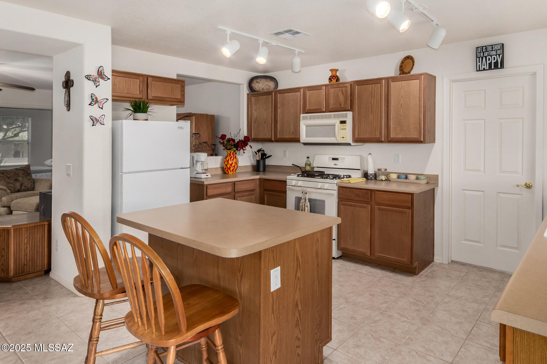 7612 W Gold Rock Place