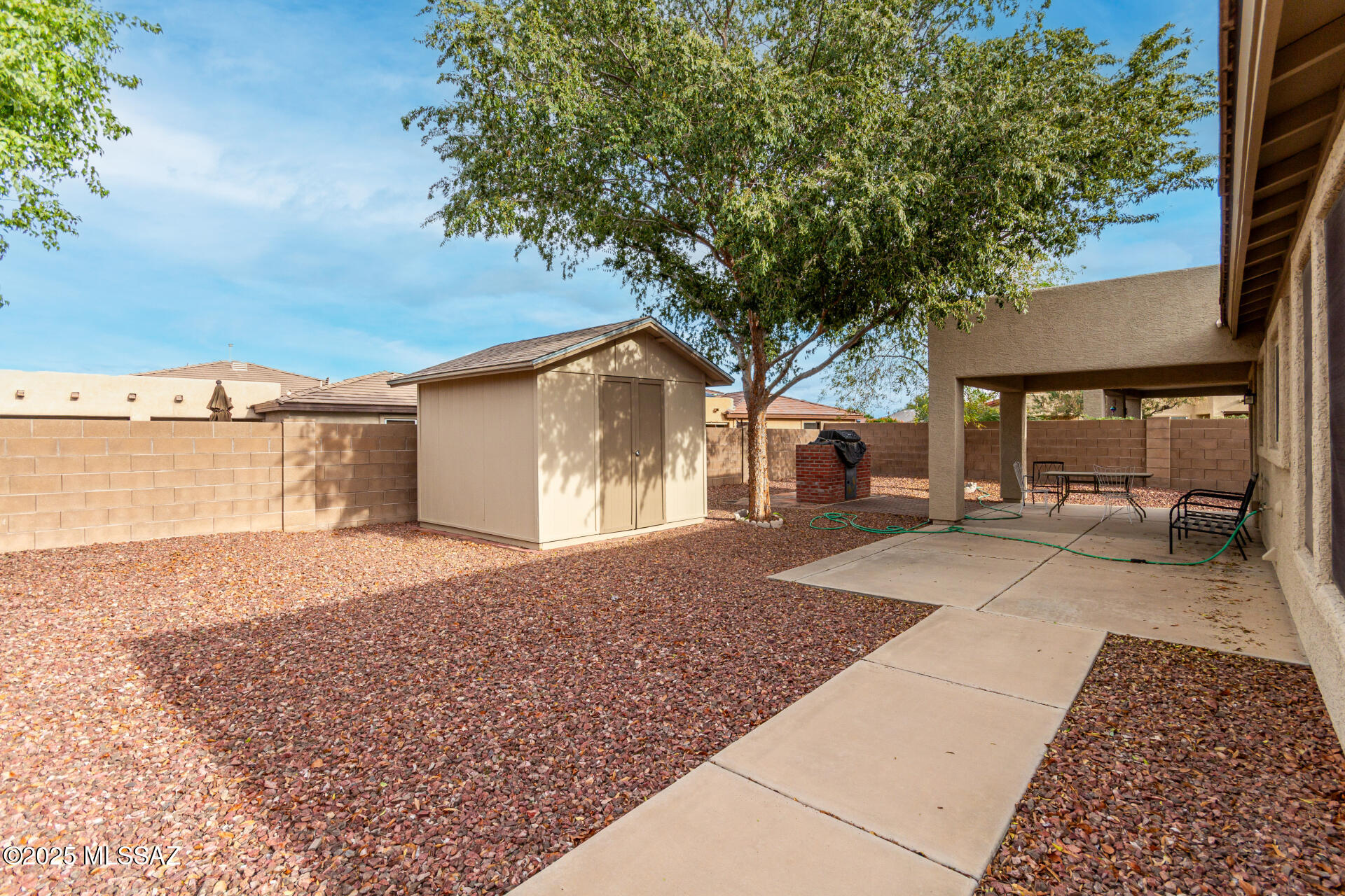 7612 W Gold Rock Place