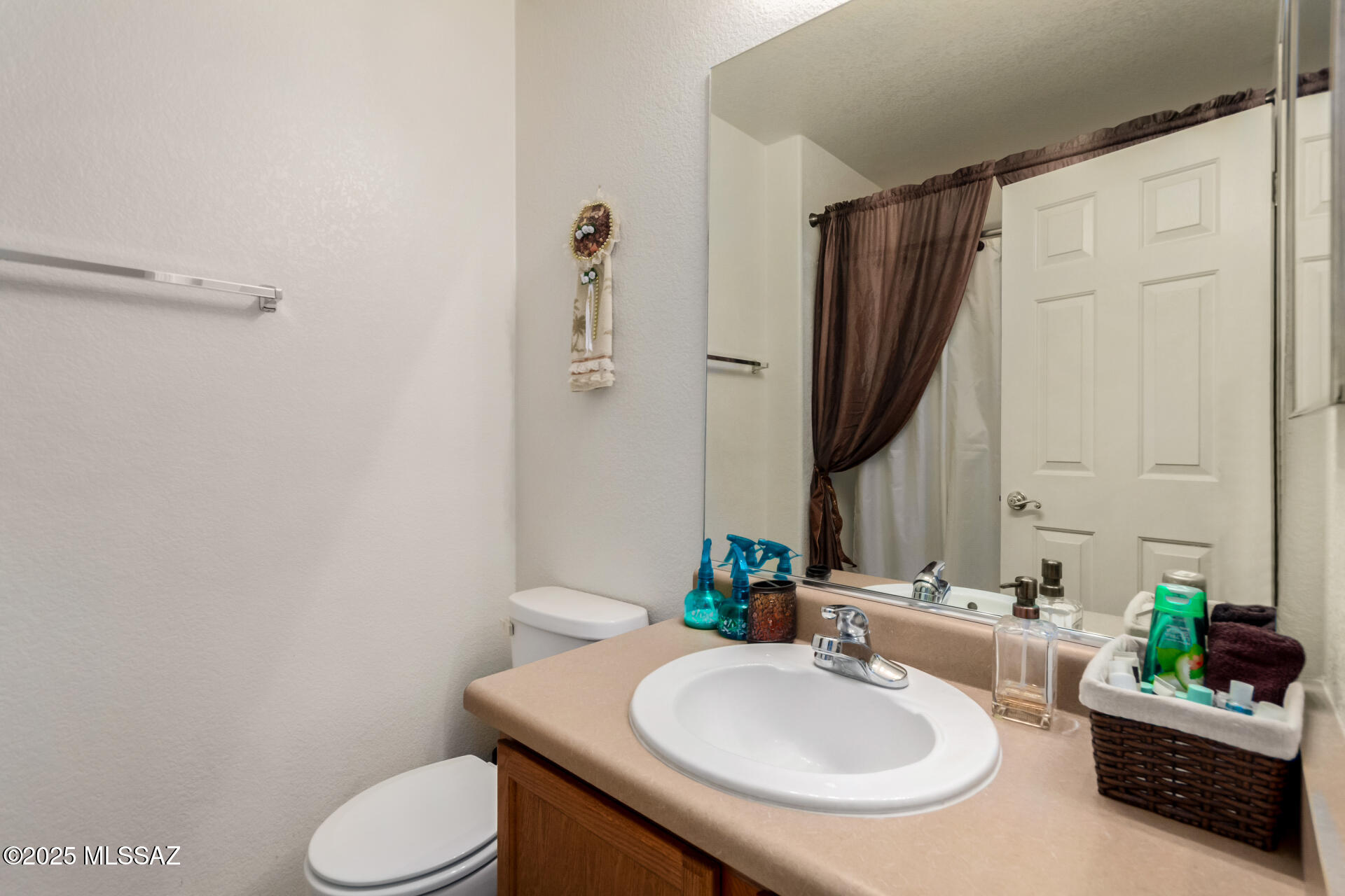 7612 W Gold Rock Place