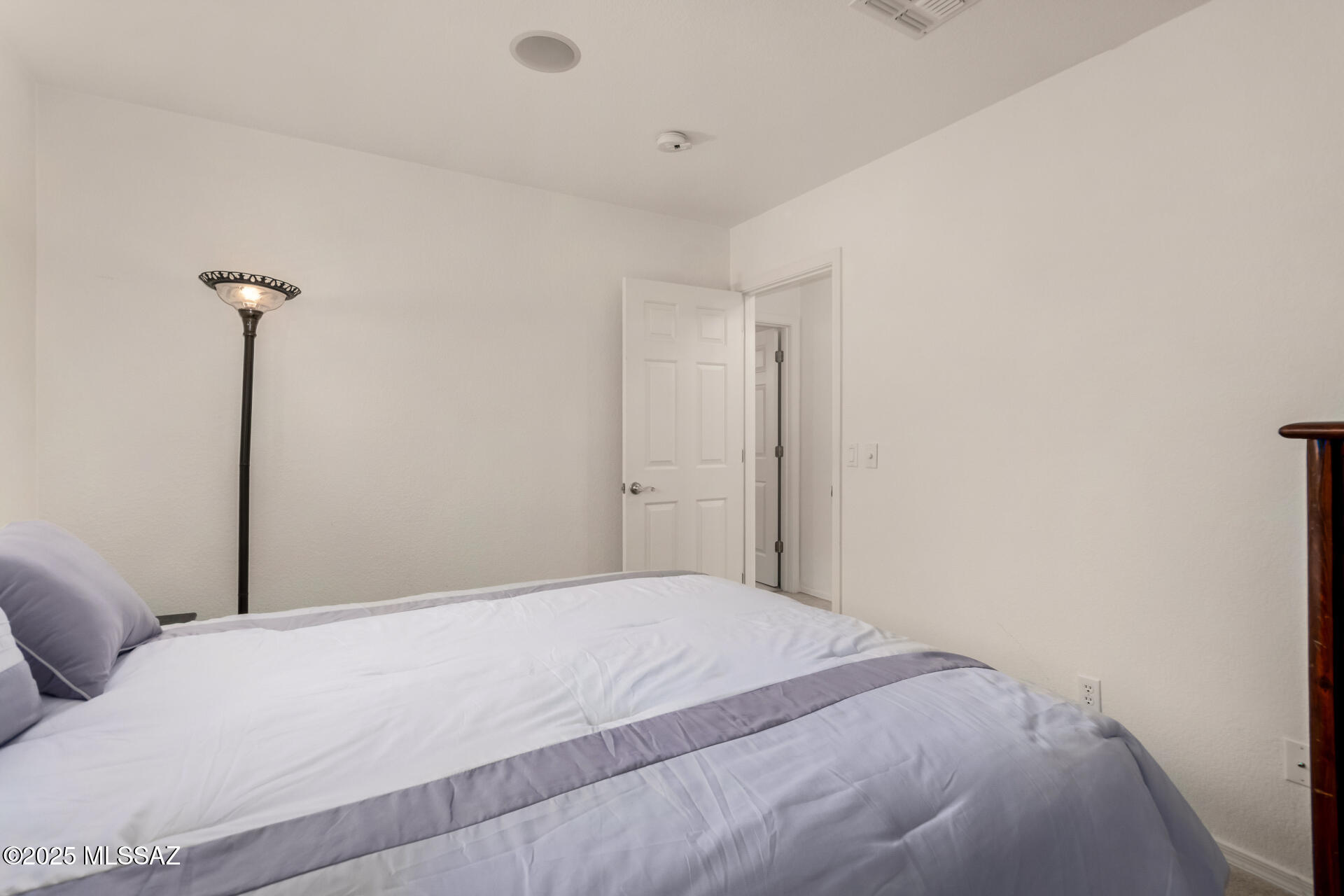 7612 W Gold Rock Place