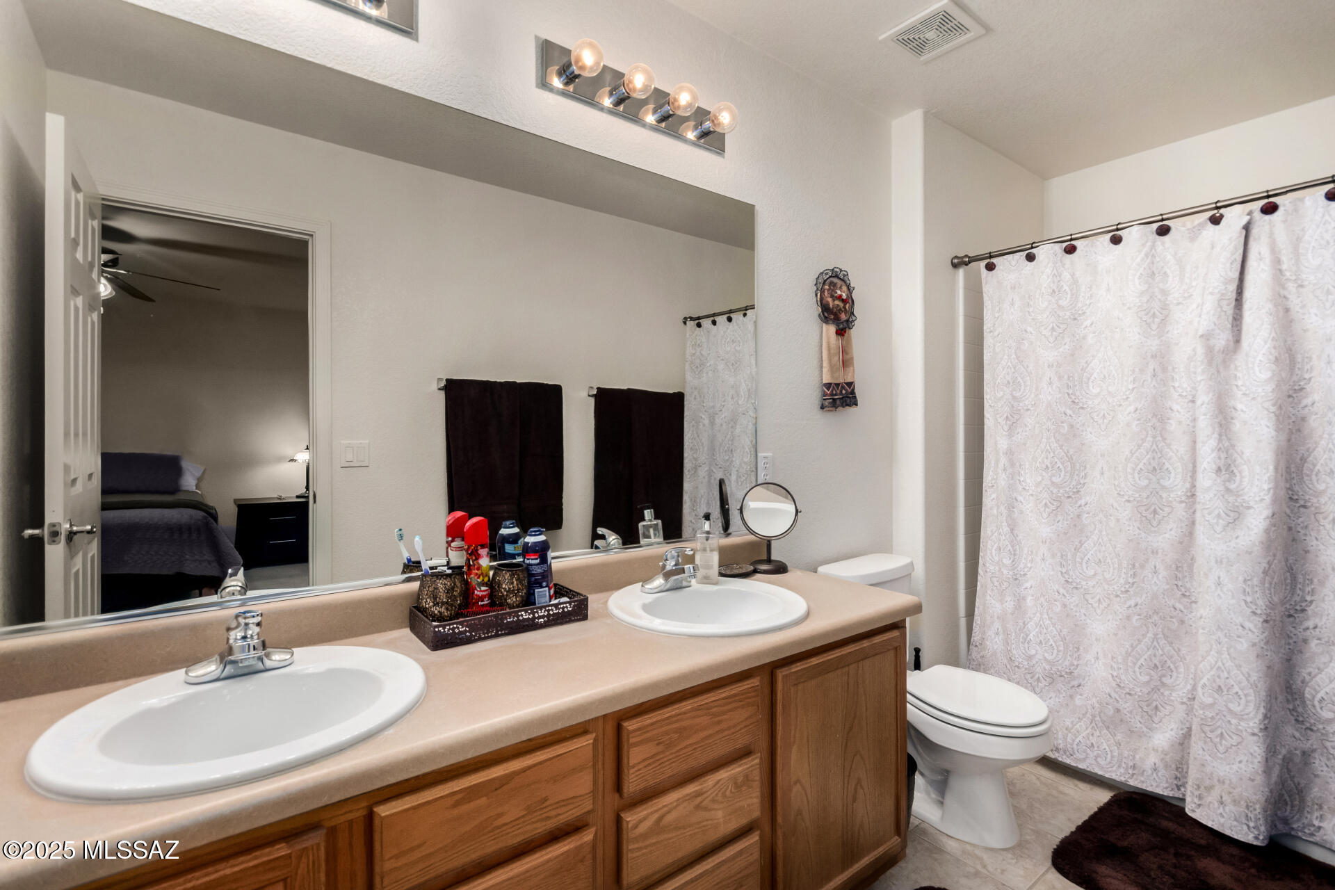 7612 W Gold Rock Place