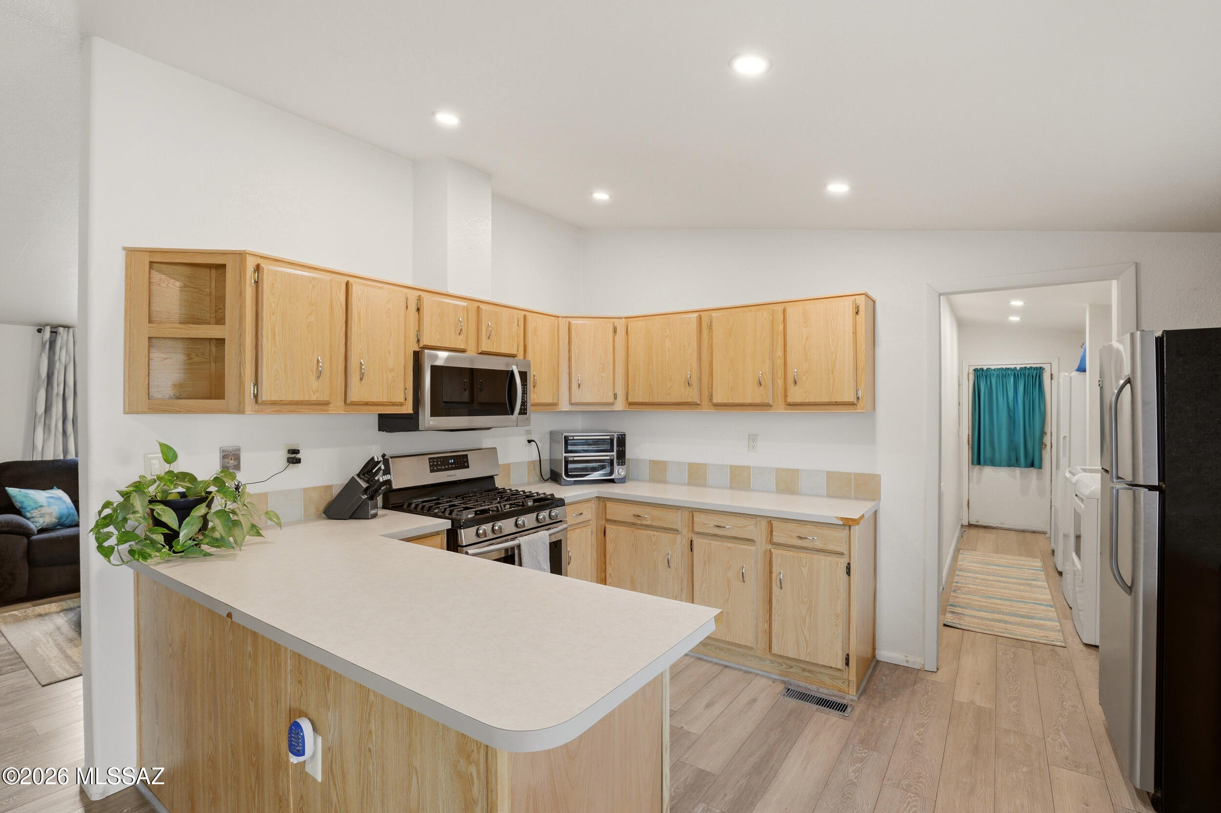 16921 W Placita Dato