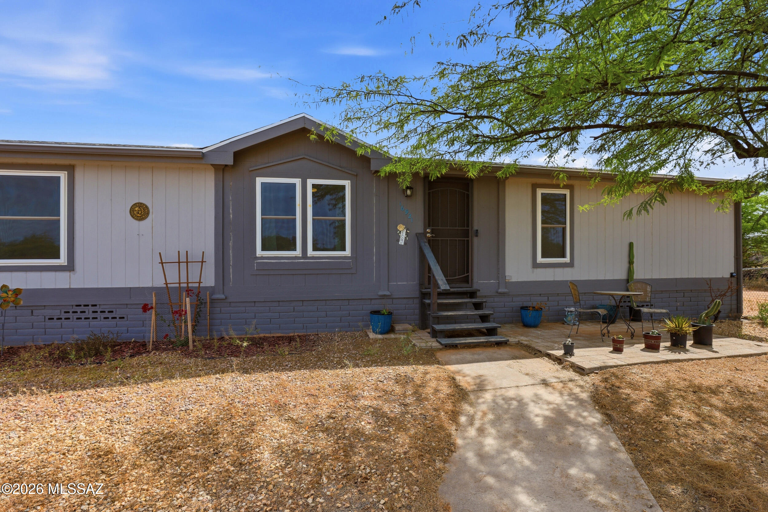 16921 W Placita Dato