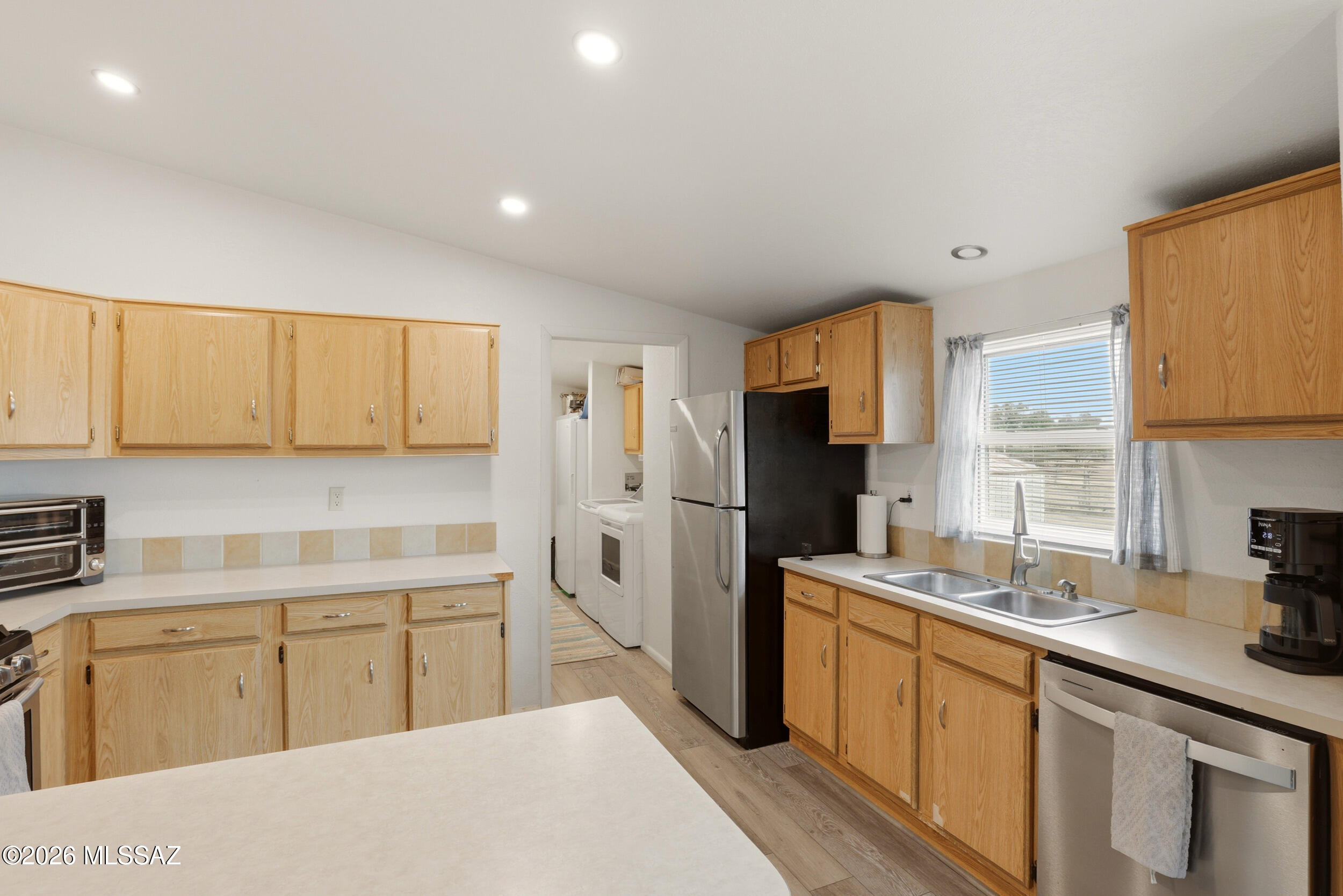 16921 W Placita Dato