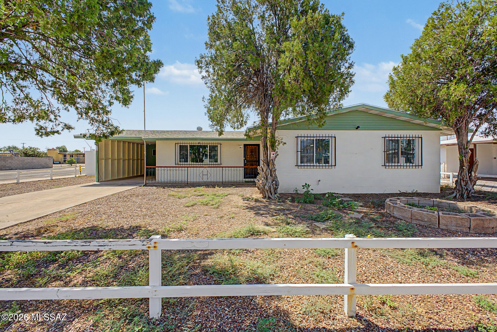 6866 E David Drive