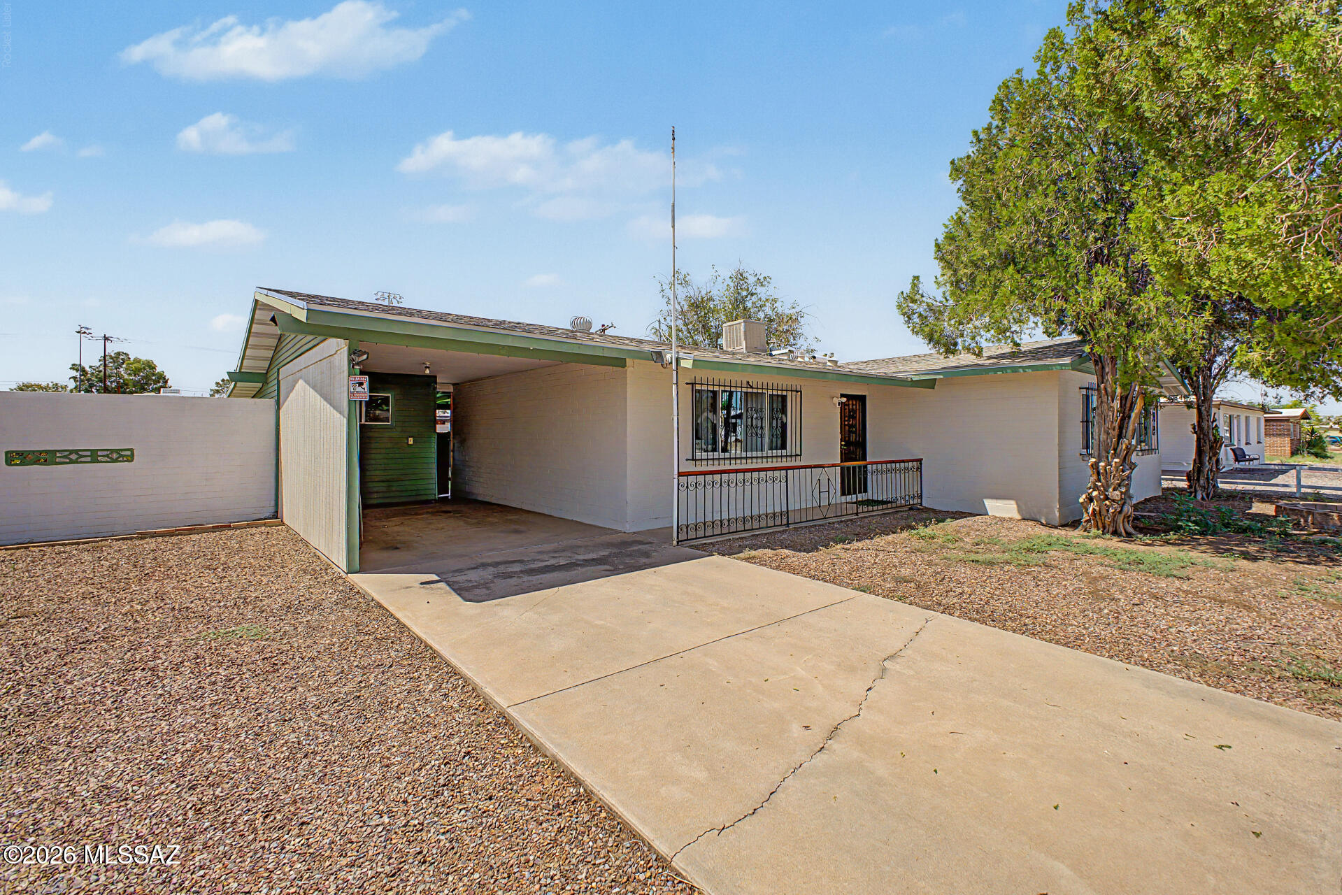 6866 E David Drive