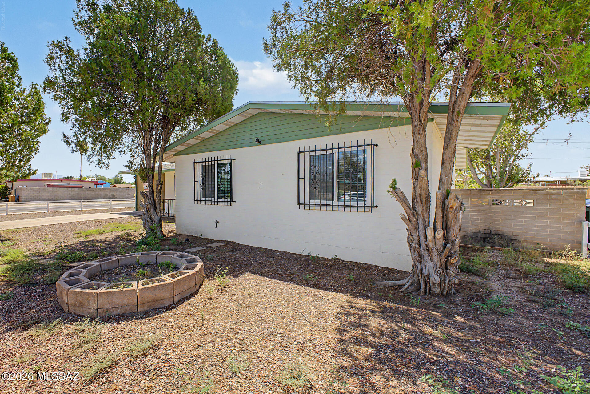 6866 E David Drive