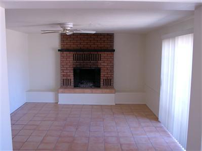 2402 S Calle Yucatan