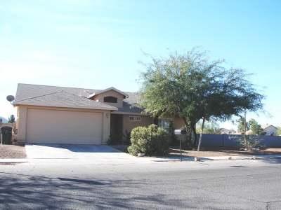 3295 W Avenida Isabel