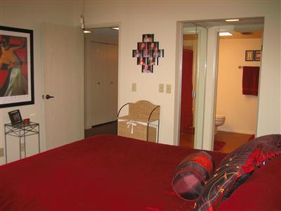 703 W Orange Tree Place