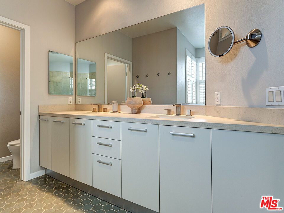 13009 Bluff Creek Dr Unit: 3