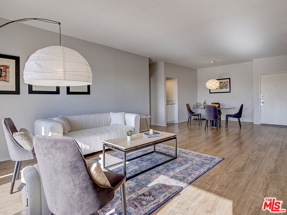 8180 Manitoba St Unit: 257
