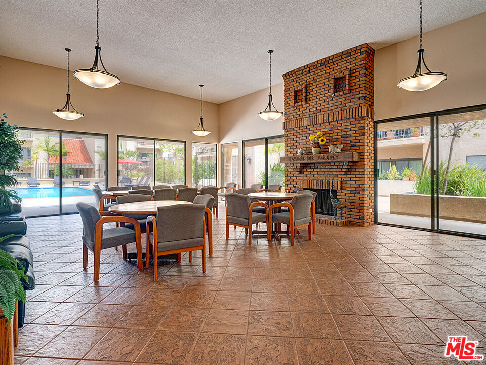 8180 Manitoba St Unit: 257