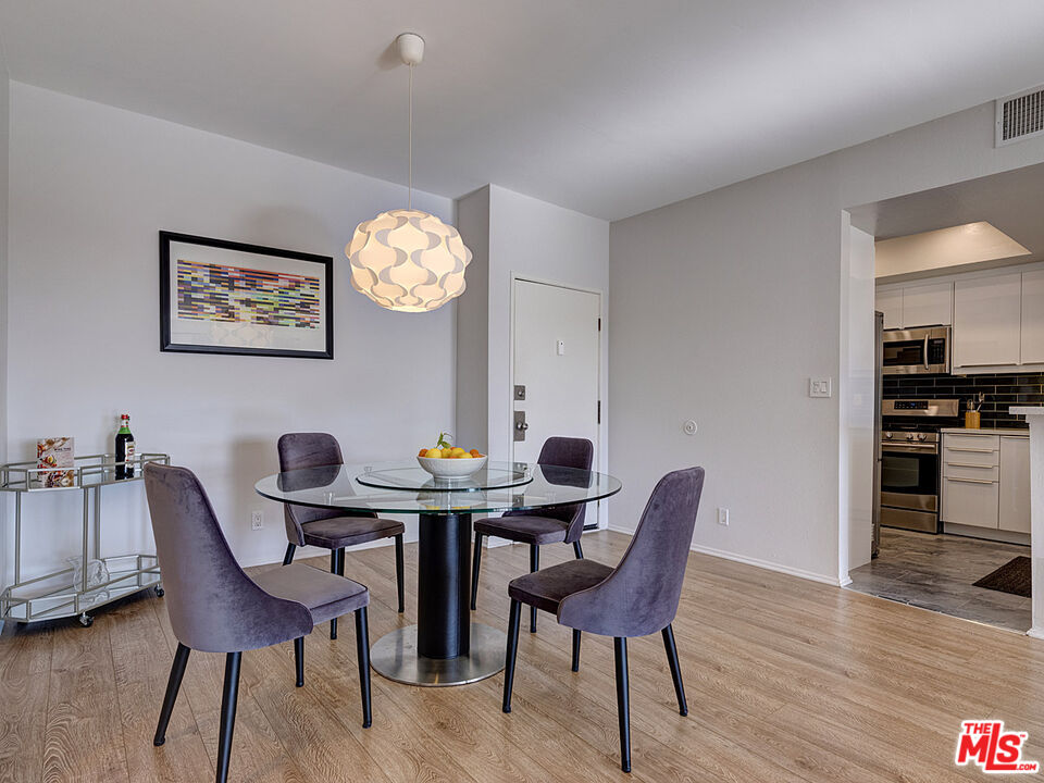 8180 Manitoba St Unit: 257