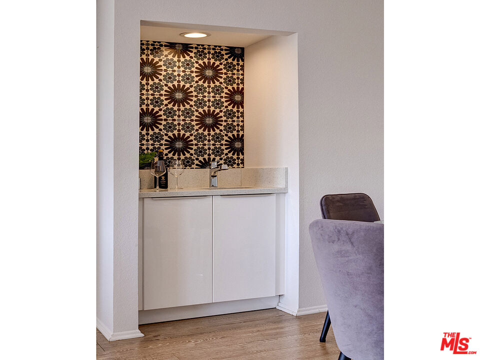 8180 Manitoba St Unit: 257