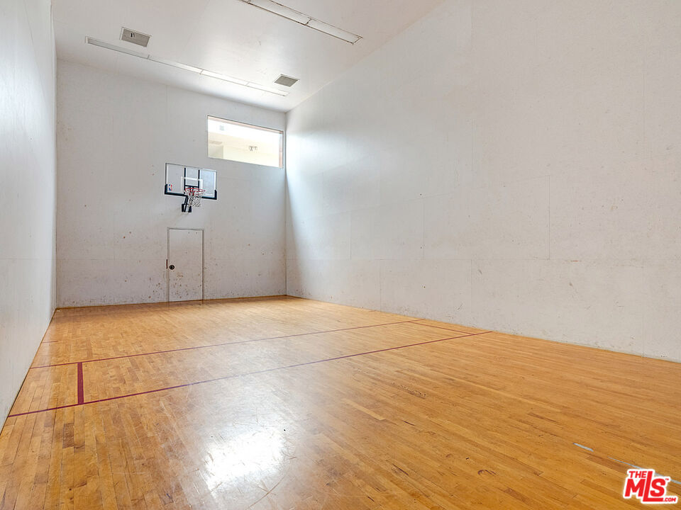8180 Manitoba St Unit: 257
