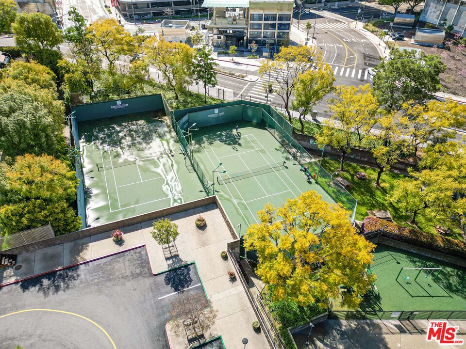 800 W 1st St Unit: 905