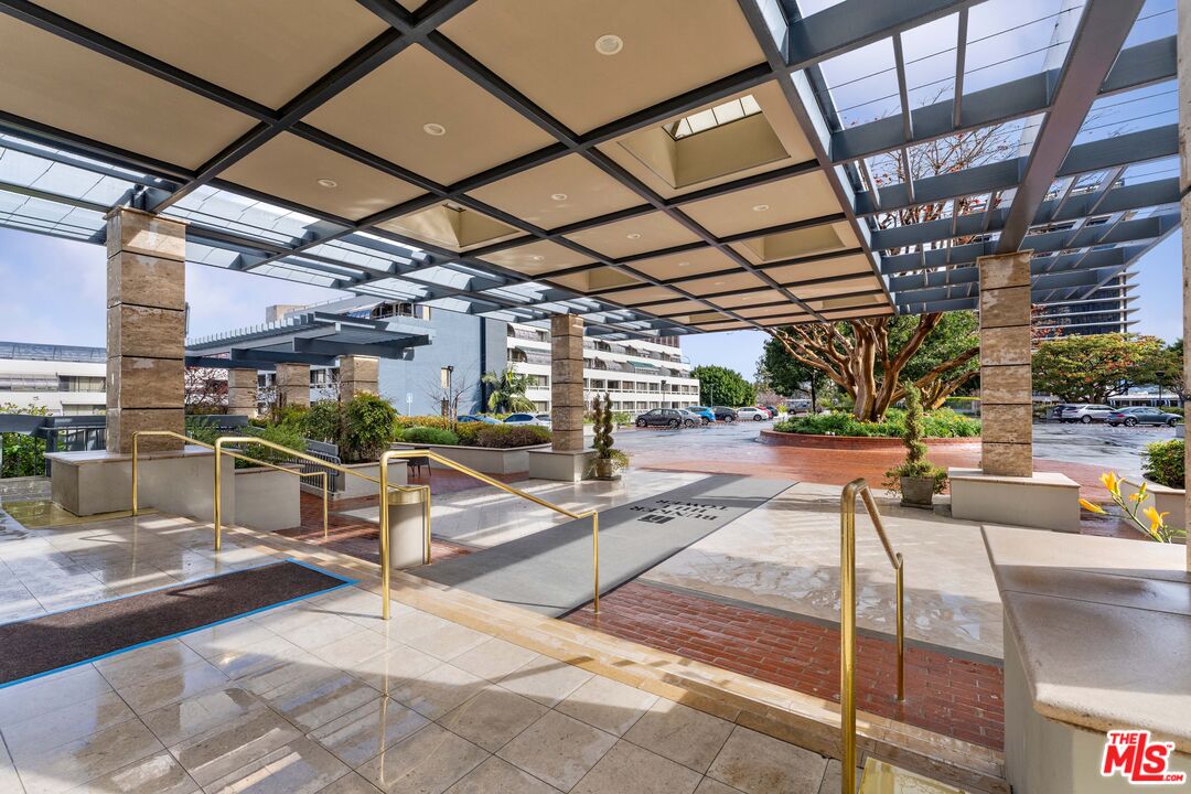 800 W 1st St Unit: 905