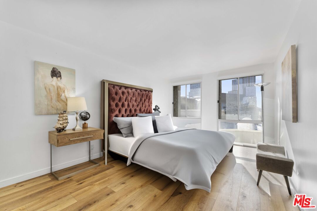 800 W 1st St Unit: 905