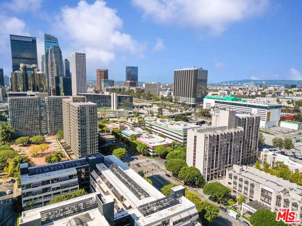 800 W 1st St Unit: 905