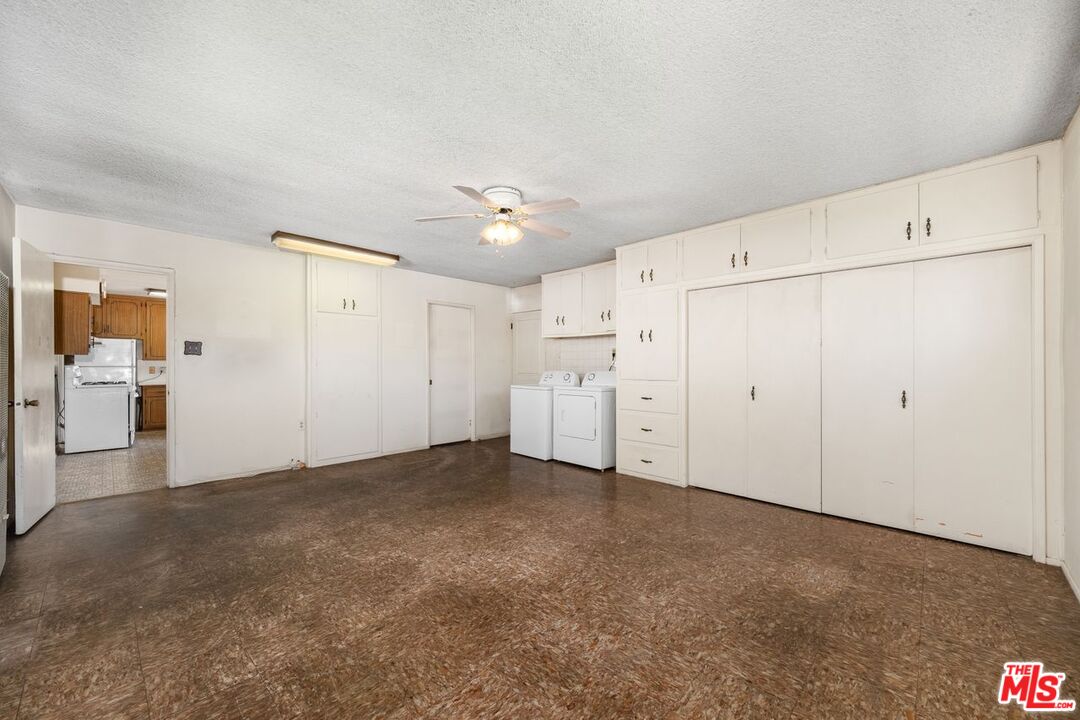 631 W Pine Ave