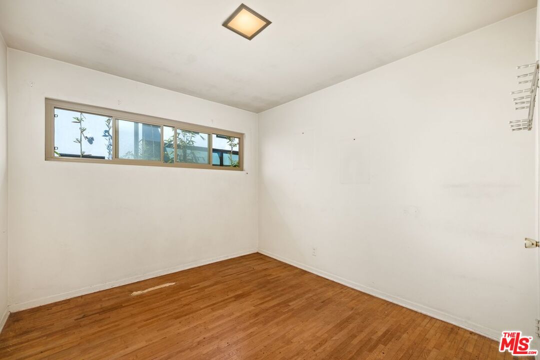 631 W Pine Ave