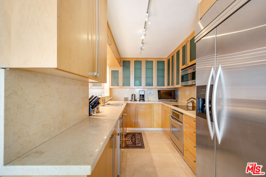 201 Ocean Ave Unit: 703B