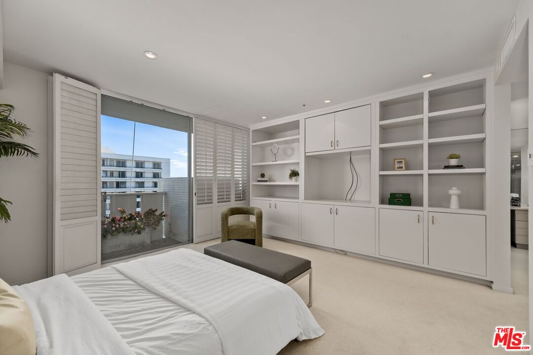 10375 Wilshire Blvd Unit: 11F