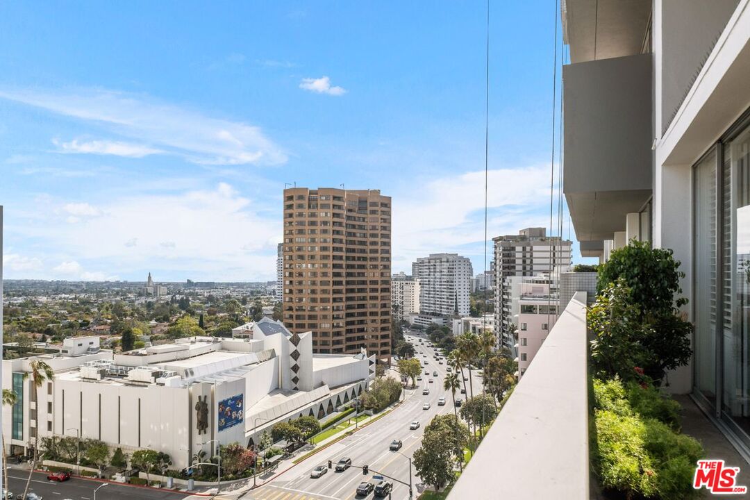 10375 Wilshire Blvd Unit: 11F