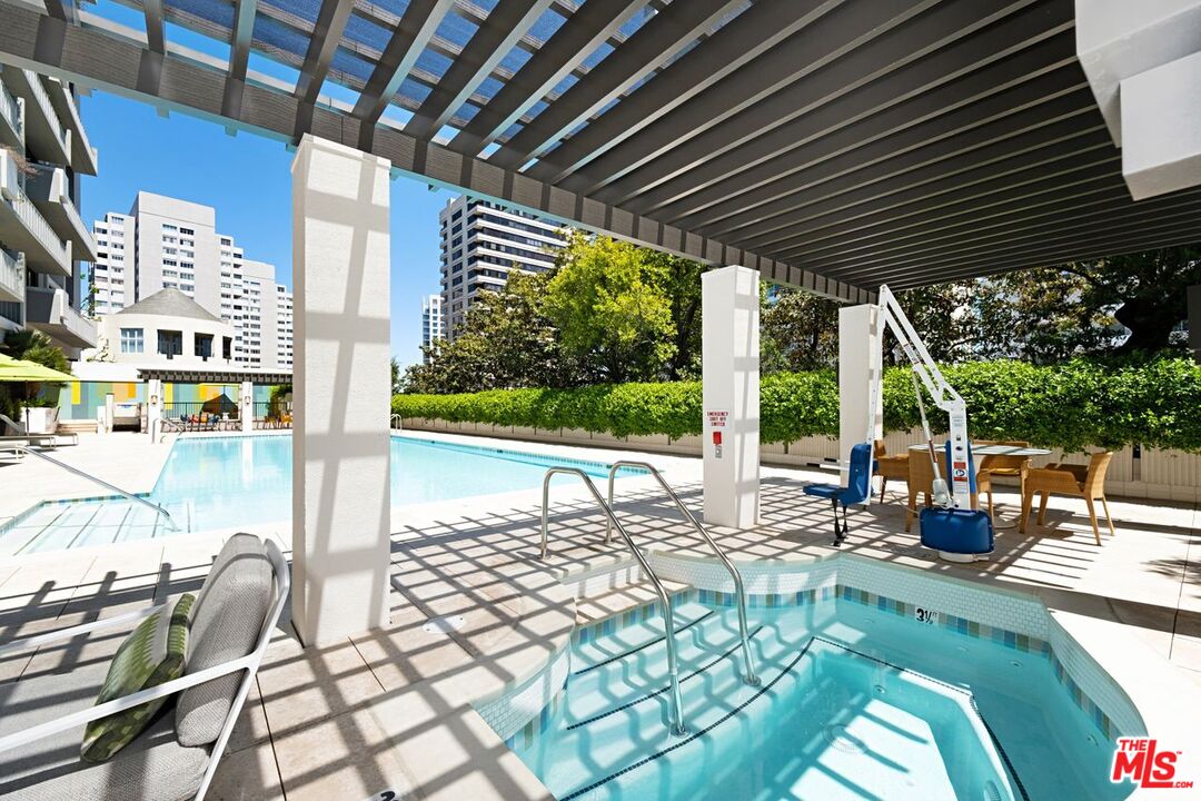 10375 Wilshire Blvd Unit: 11F