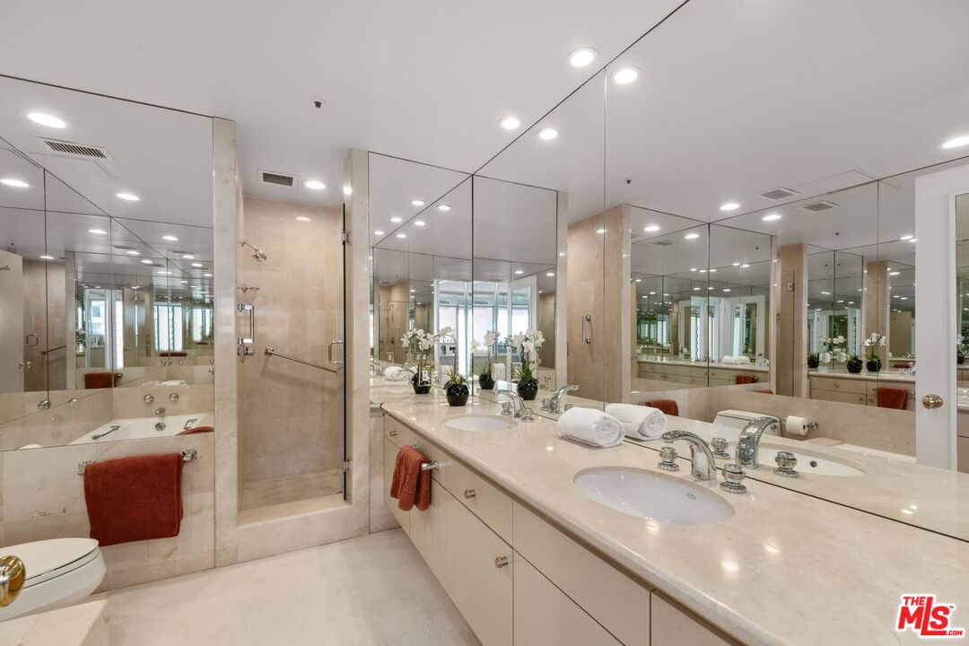 10375 Wilshire Blvd Unit: 11F