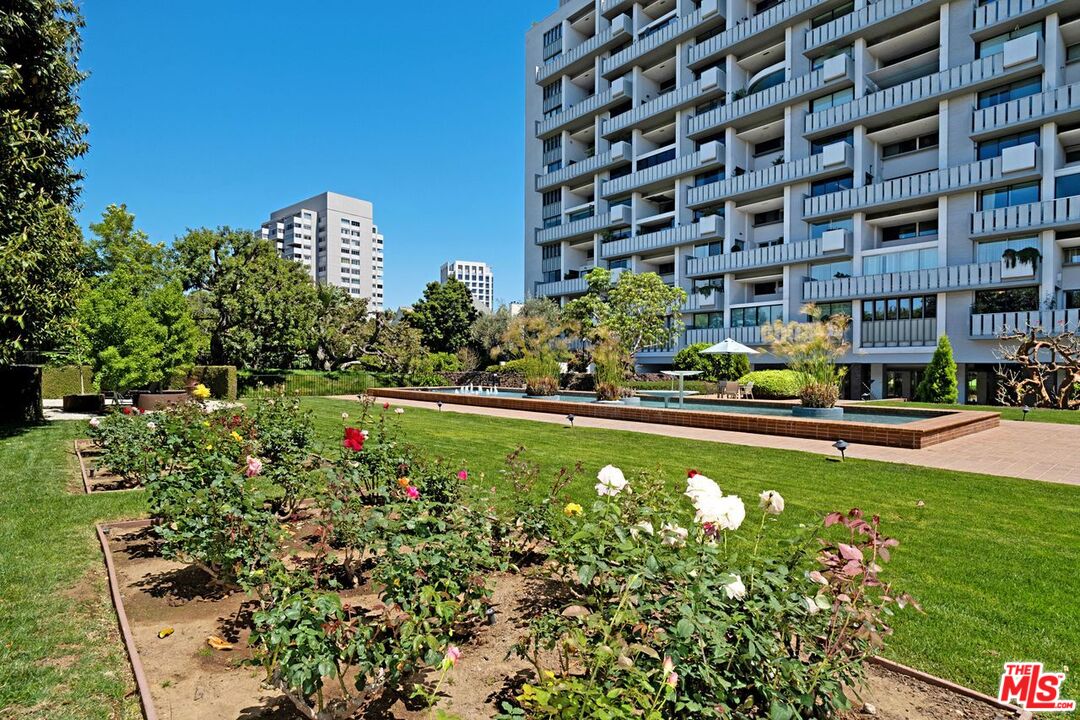 10375 Wilshire Blvd Unit: 11F