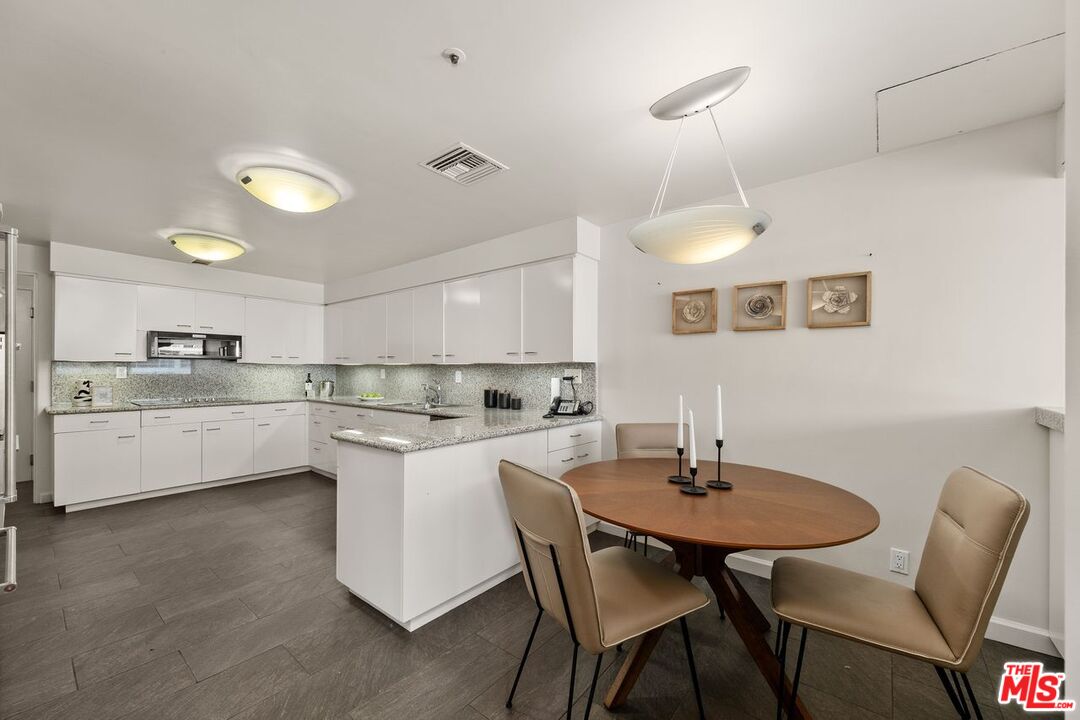 10375 Wilshire Blvd Unit: 11F