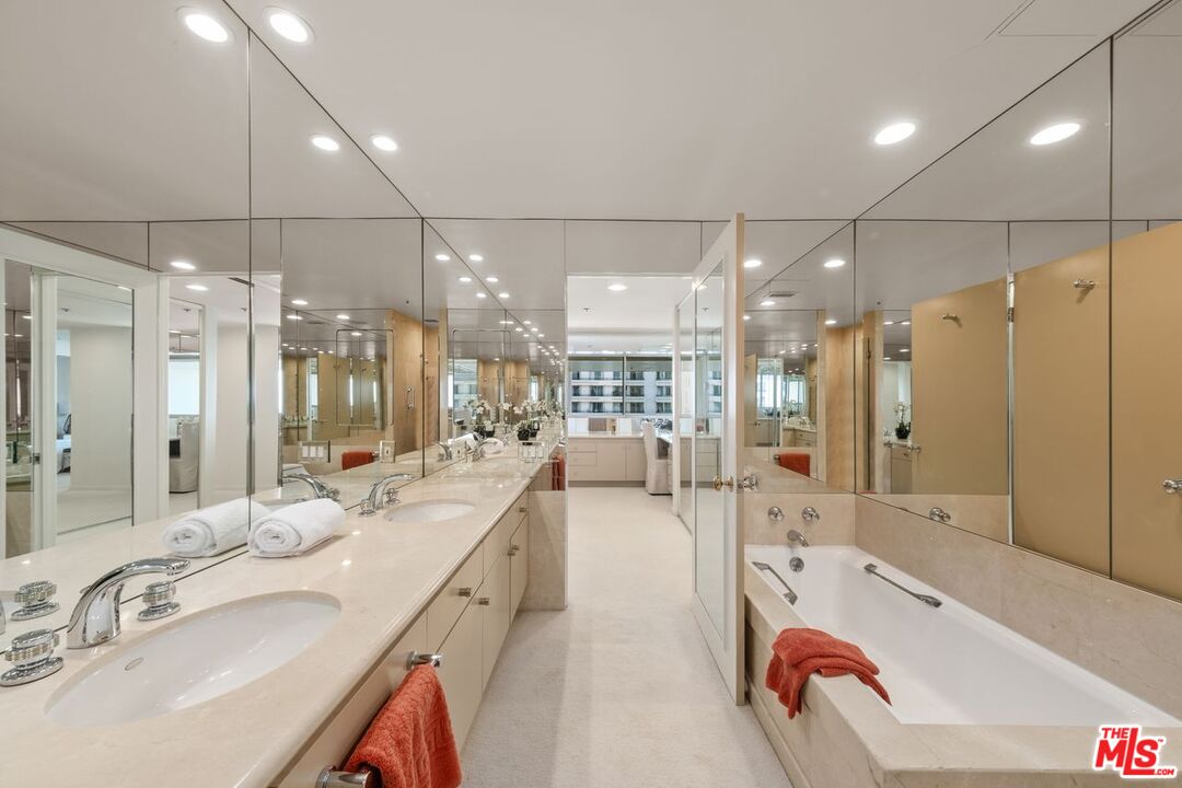 10375 Wilshire Blvd Unit: 11F