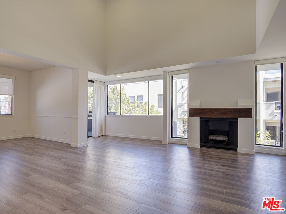 1830 Westholme Ave Unit: 307