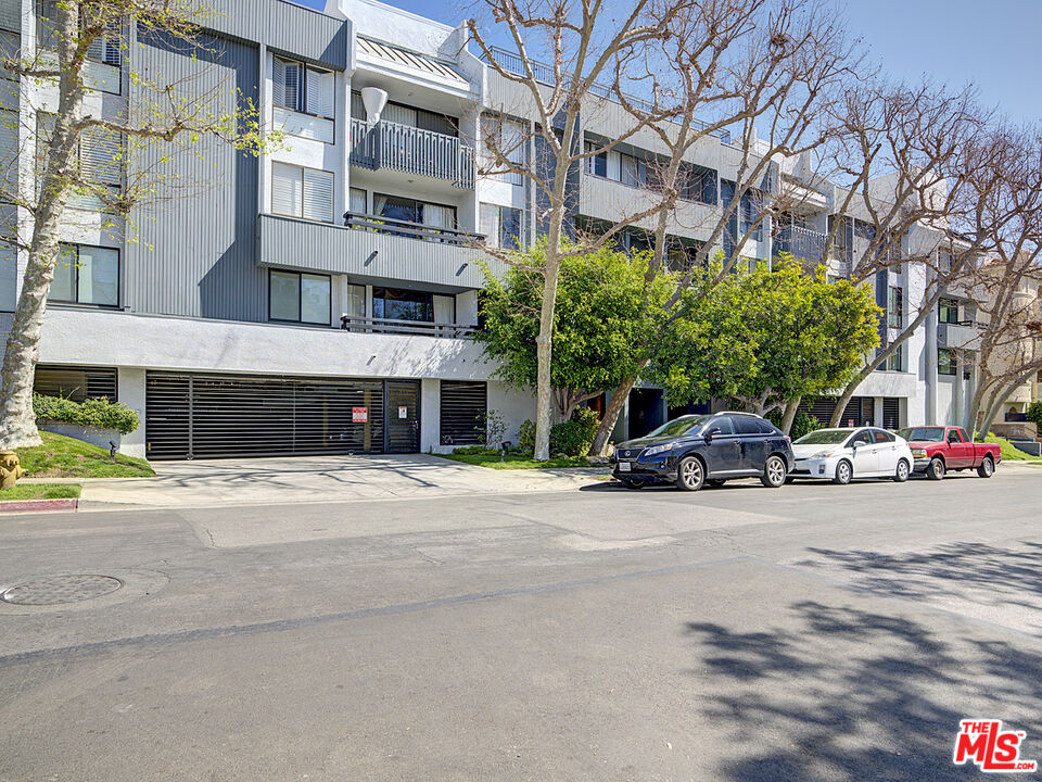 1830 Westholme Ave Unit: 307