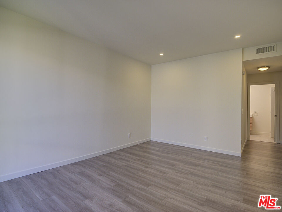 1830 Westholme Ave Unit: 307