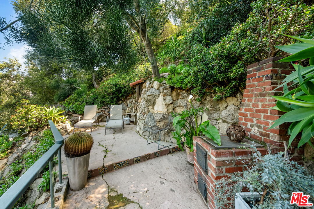 8260 Gould Ave