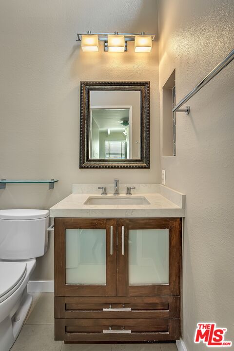 945 21st St Unit: 12